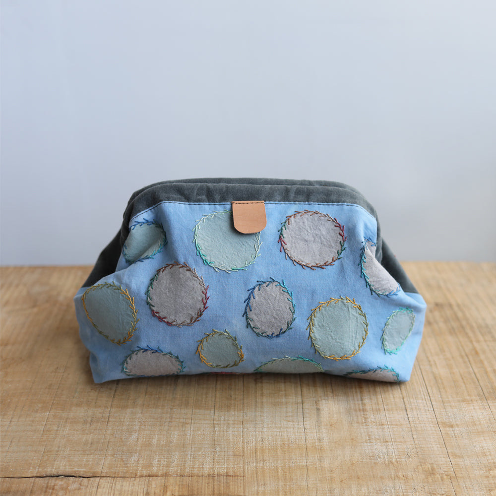 FEATHER STITCH - purse frame