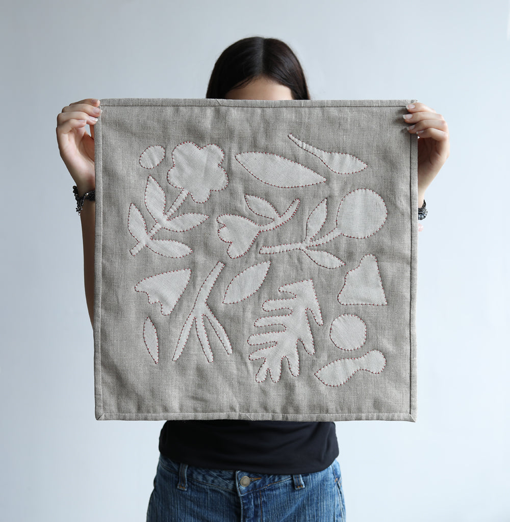 WALL ART - floral applique