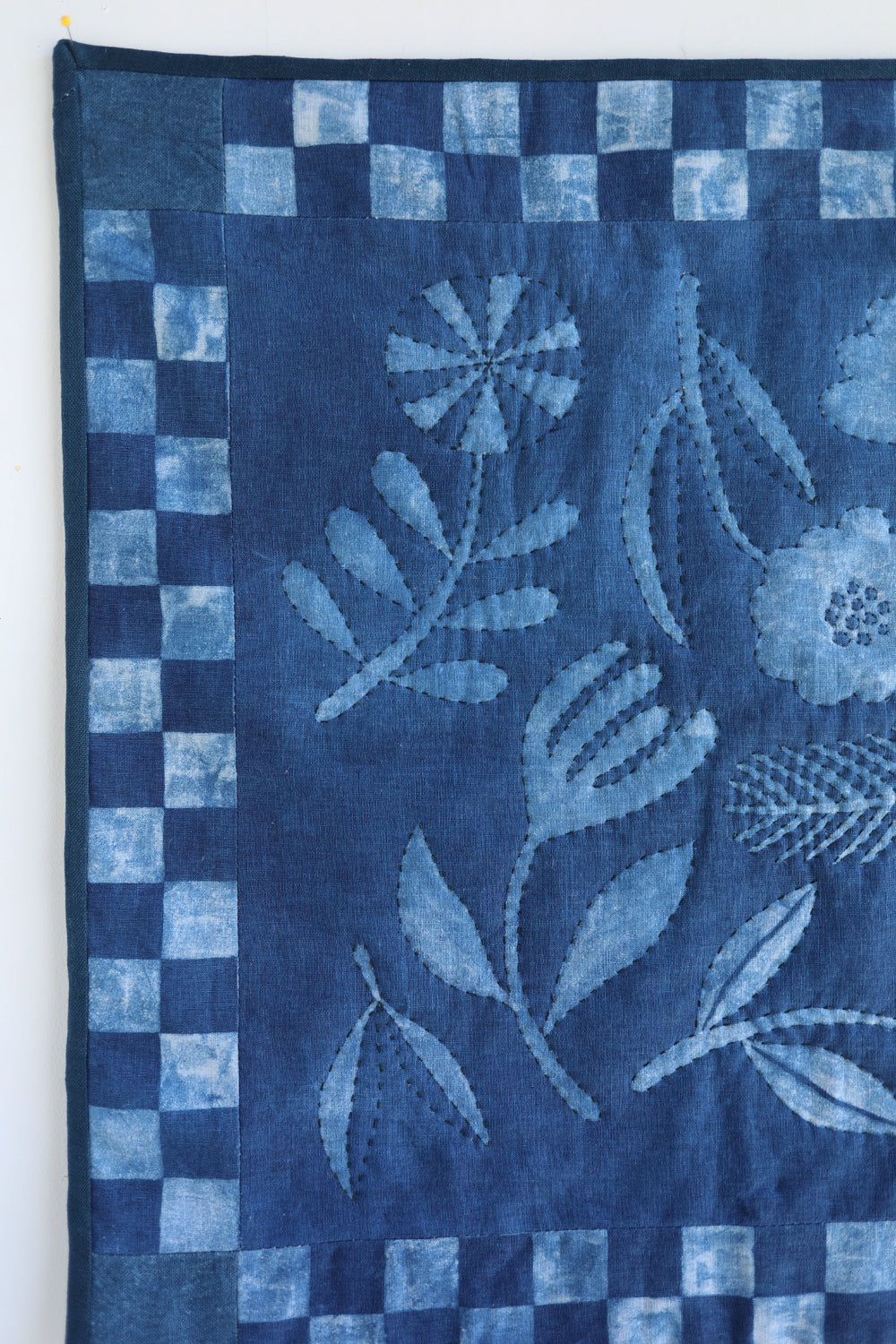 WHOLE CLOTH QUILT - indigo flora grid