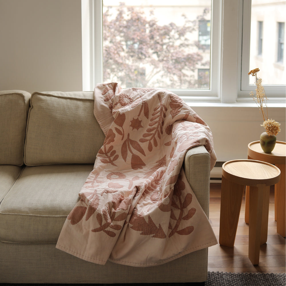 WHOLE CLOTH THROW QUILT - flora