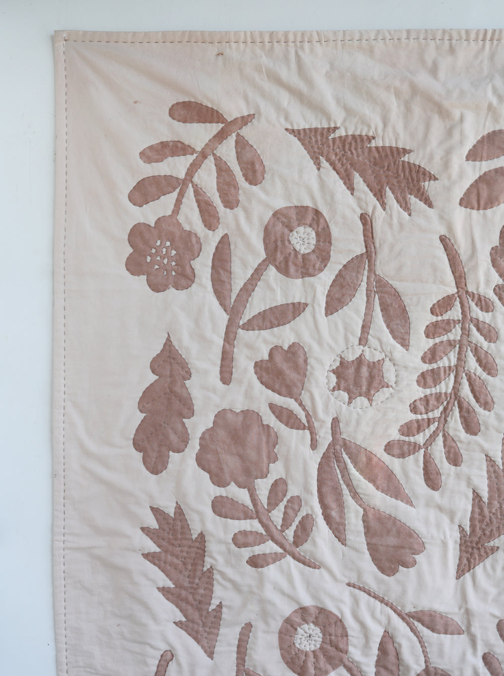 WHOLE CLOTH THROW QUILT - flora