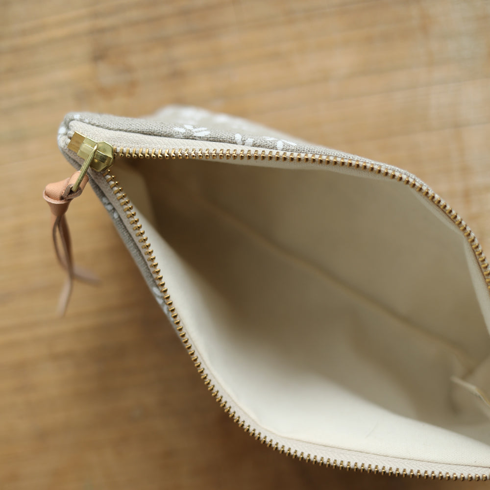 OBLONG POUCH - flora