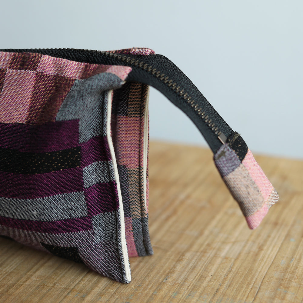 DOUBLE POUCH - grid