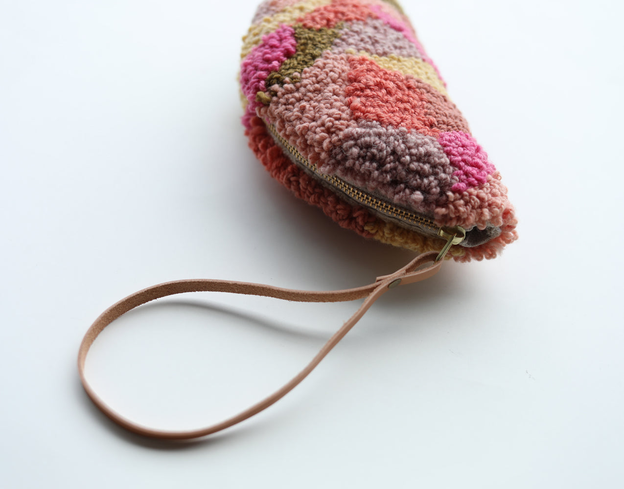 ABSTRACT POUCH - punch needle