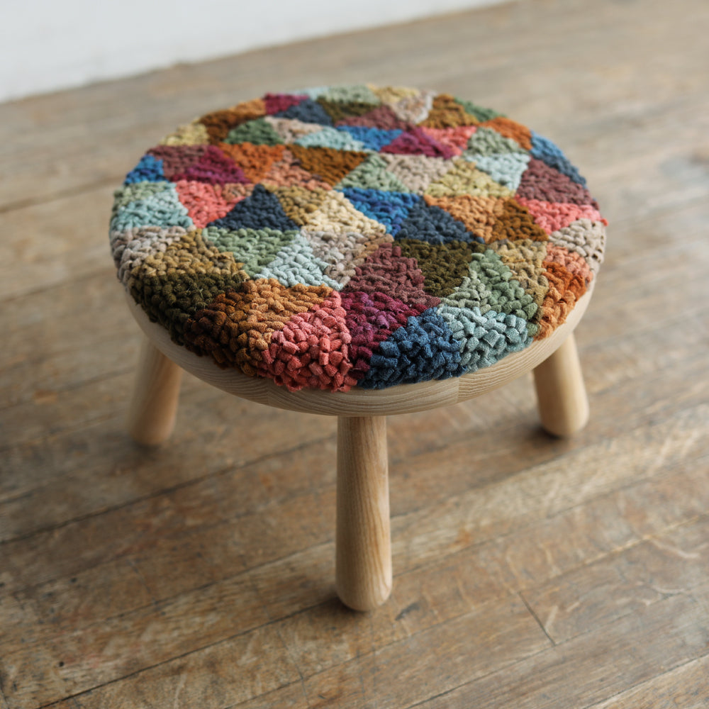 WOOD STOOL no.7 triangles