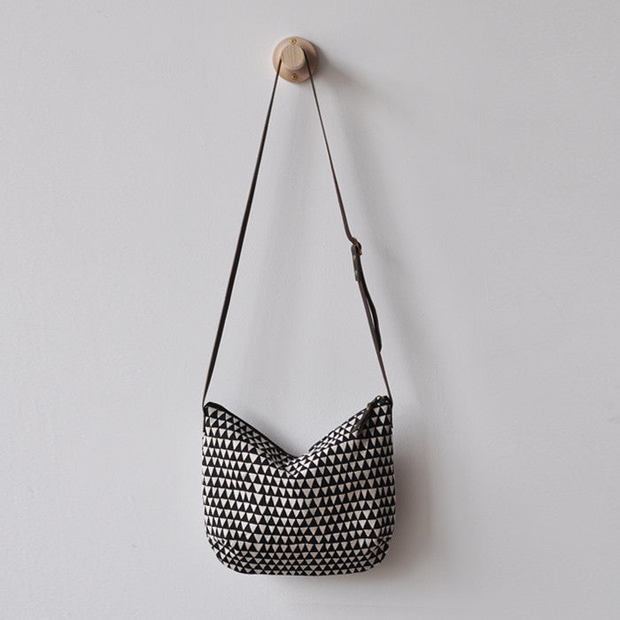 DAY BAG - triangle