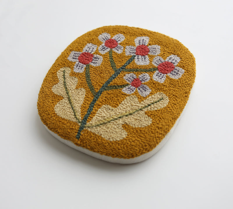 flower shape- PUNCH NEEDLE