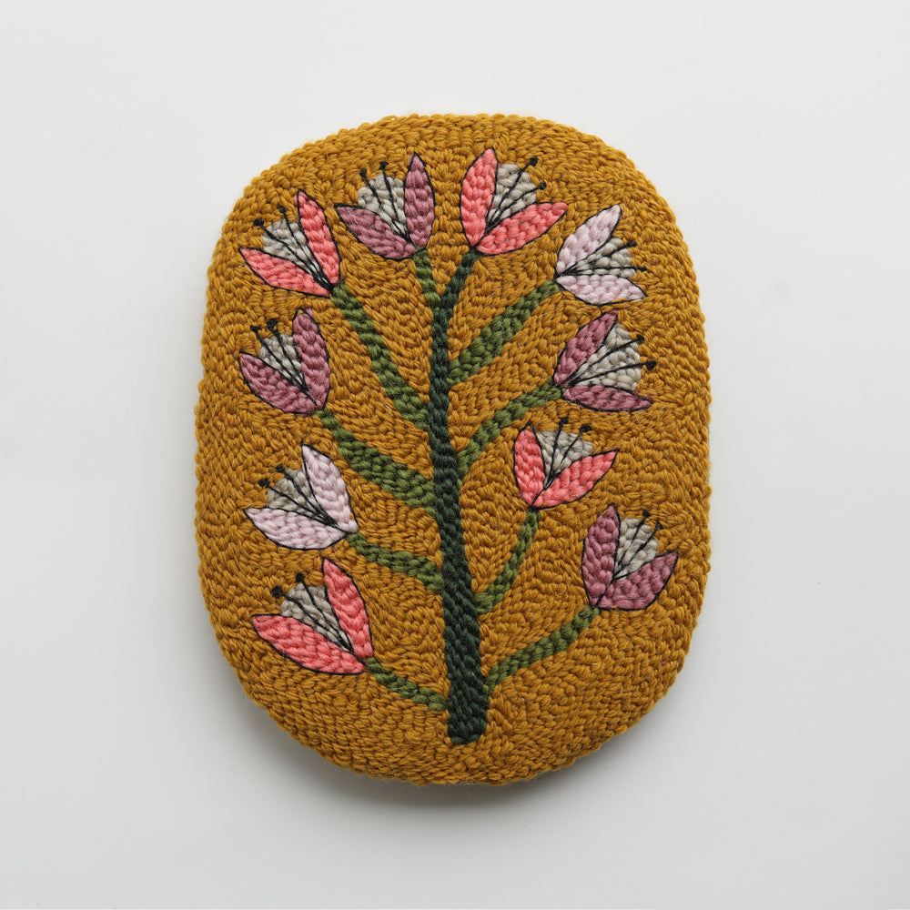 small flower shape 4 - PUNCH NEEDLE