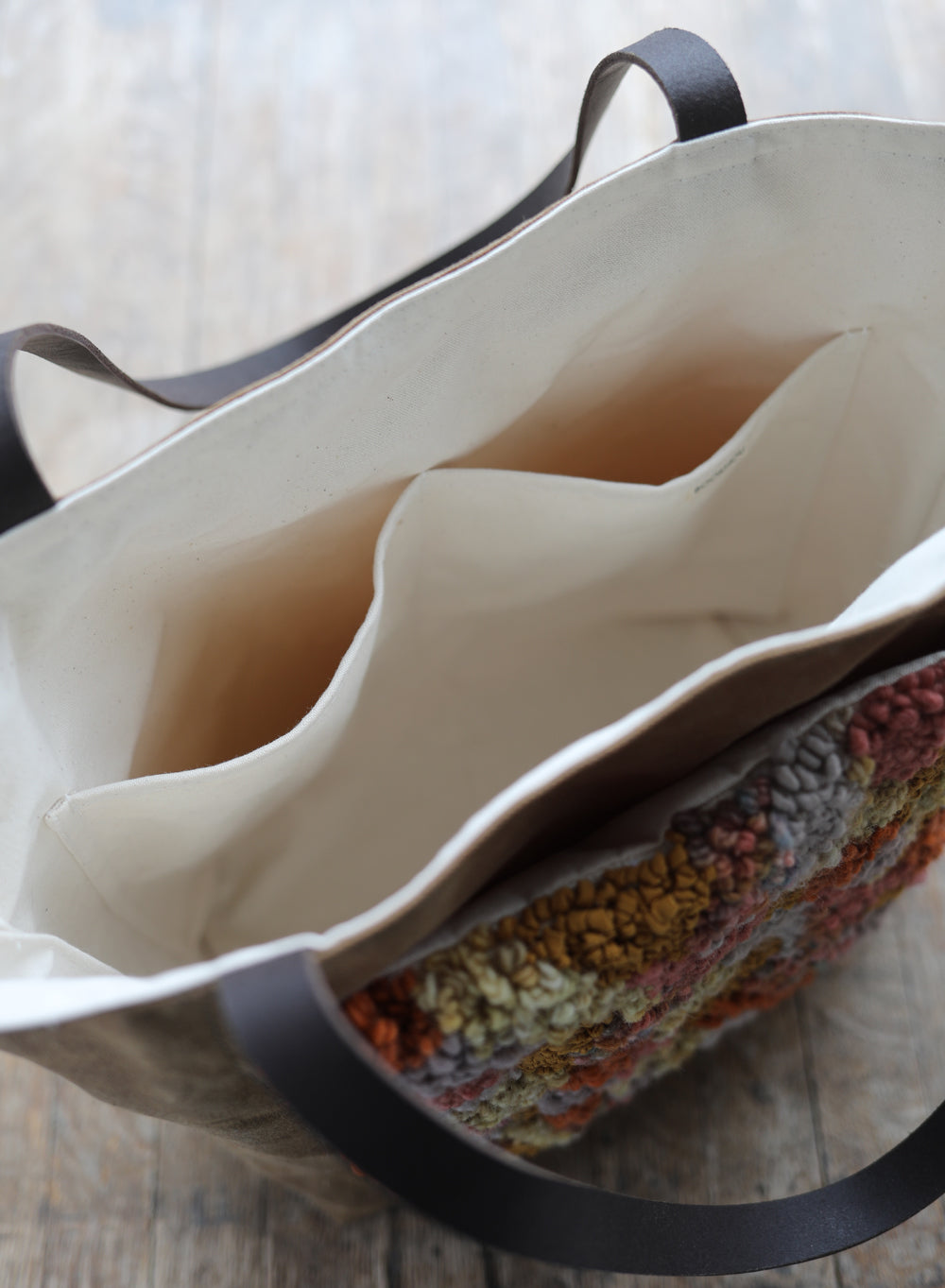 TOTE - abstract rug hooking