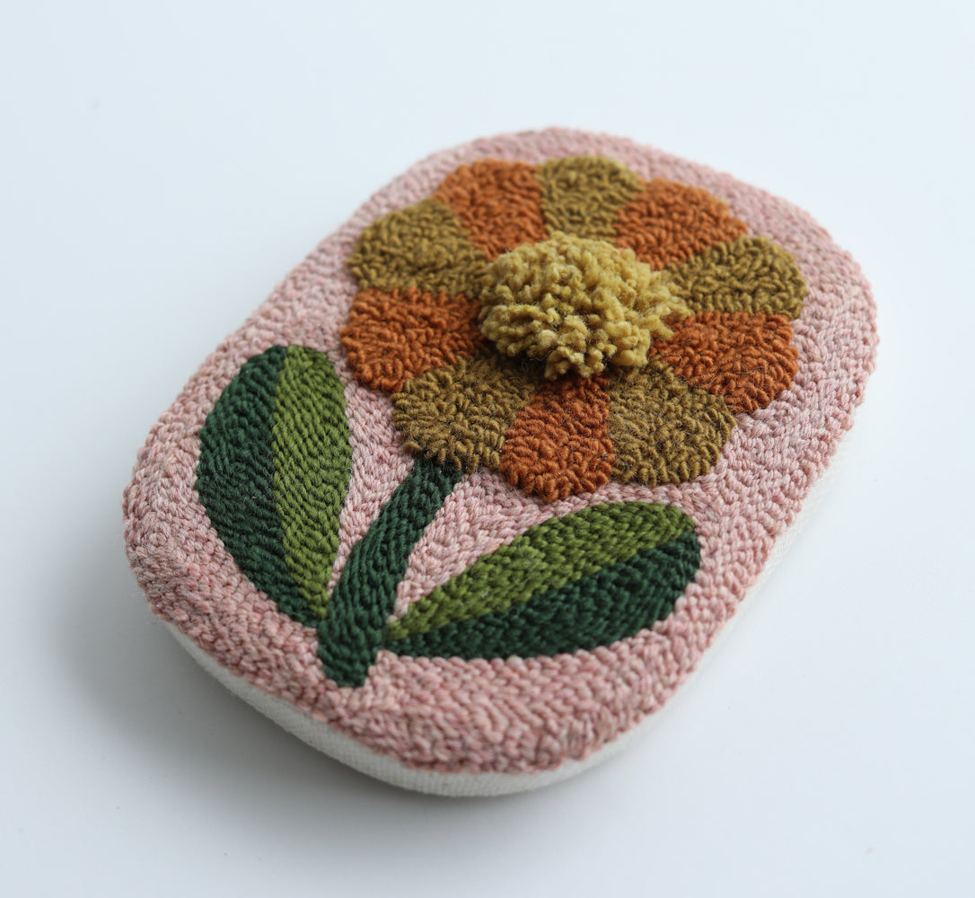 rust flower shape - PUNCH NEEDLE