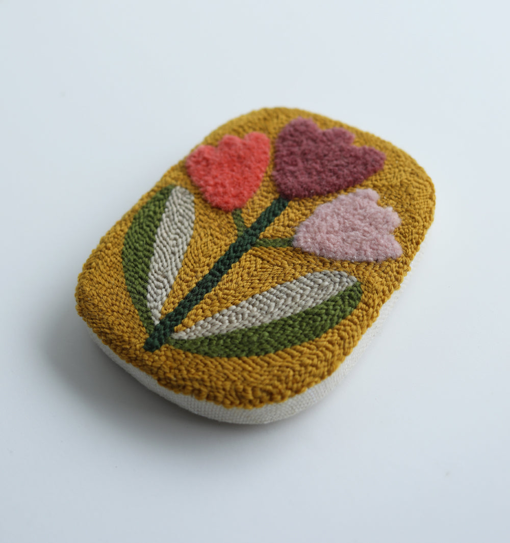 small tulip flower shape - PUNCH NEEDLE
