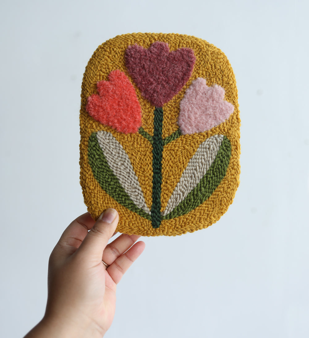 small tulip flower shape - PUNCH NEEDLE