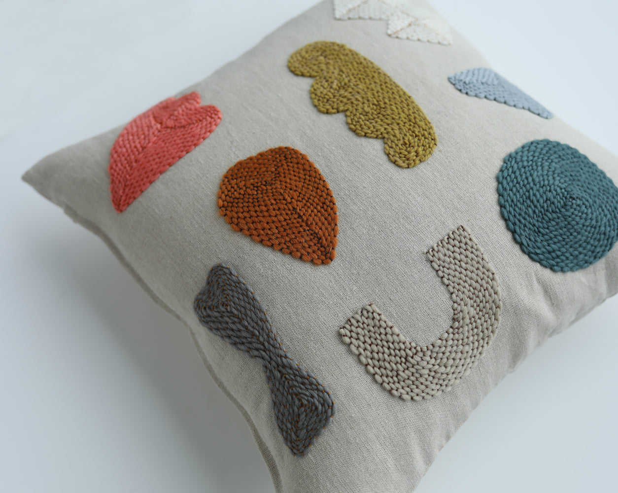 PILLOW - shapes couching