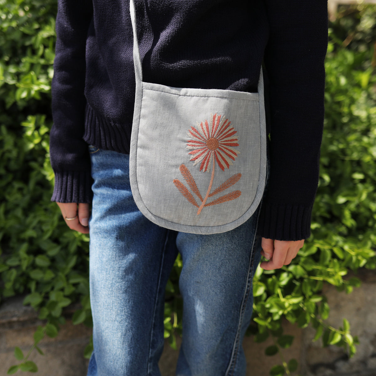 BOTANICAL EMBROIDERY - cross body bag