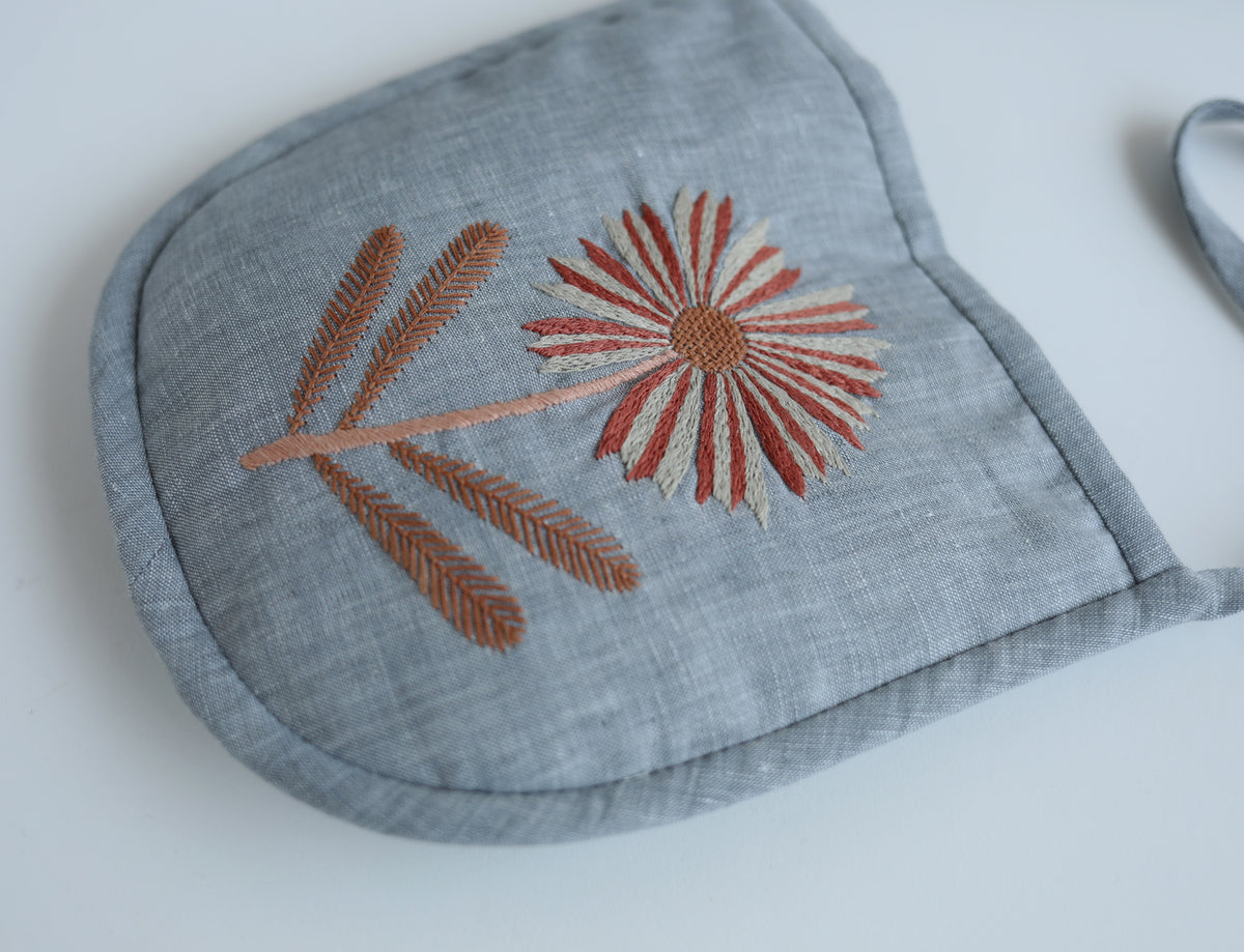 BOTANICAL EMBROIDERY - cross body bag