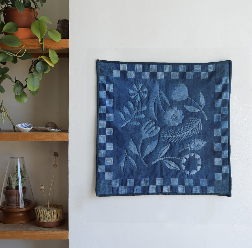 WHOLE CLOTH QUILT - indigo flora grid