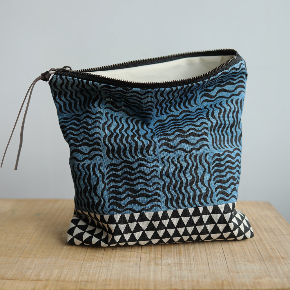 LARGE  POUCH - waves/triangle