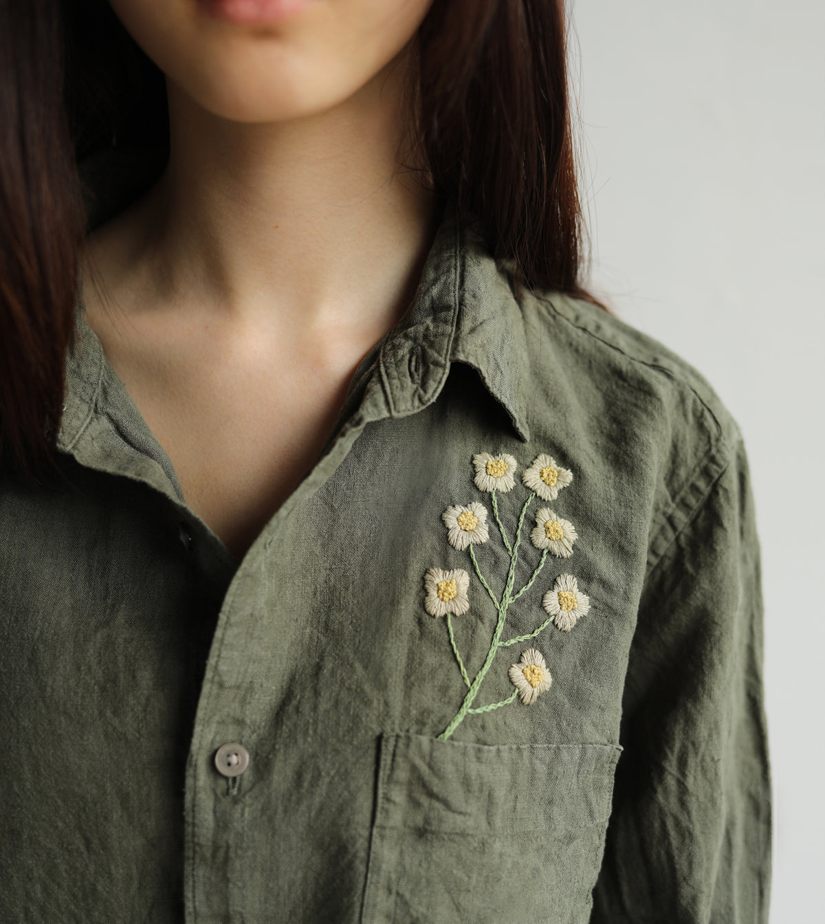 BOTANICAL EMBROIDERY - linen shirt