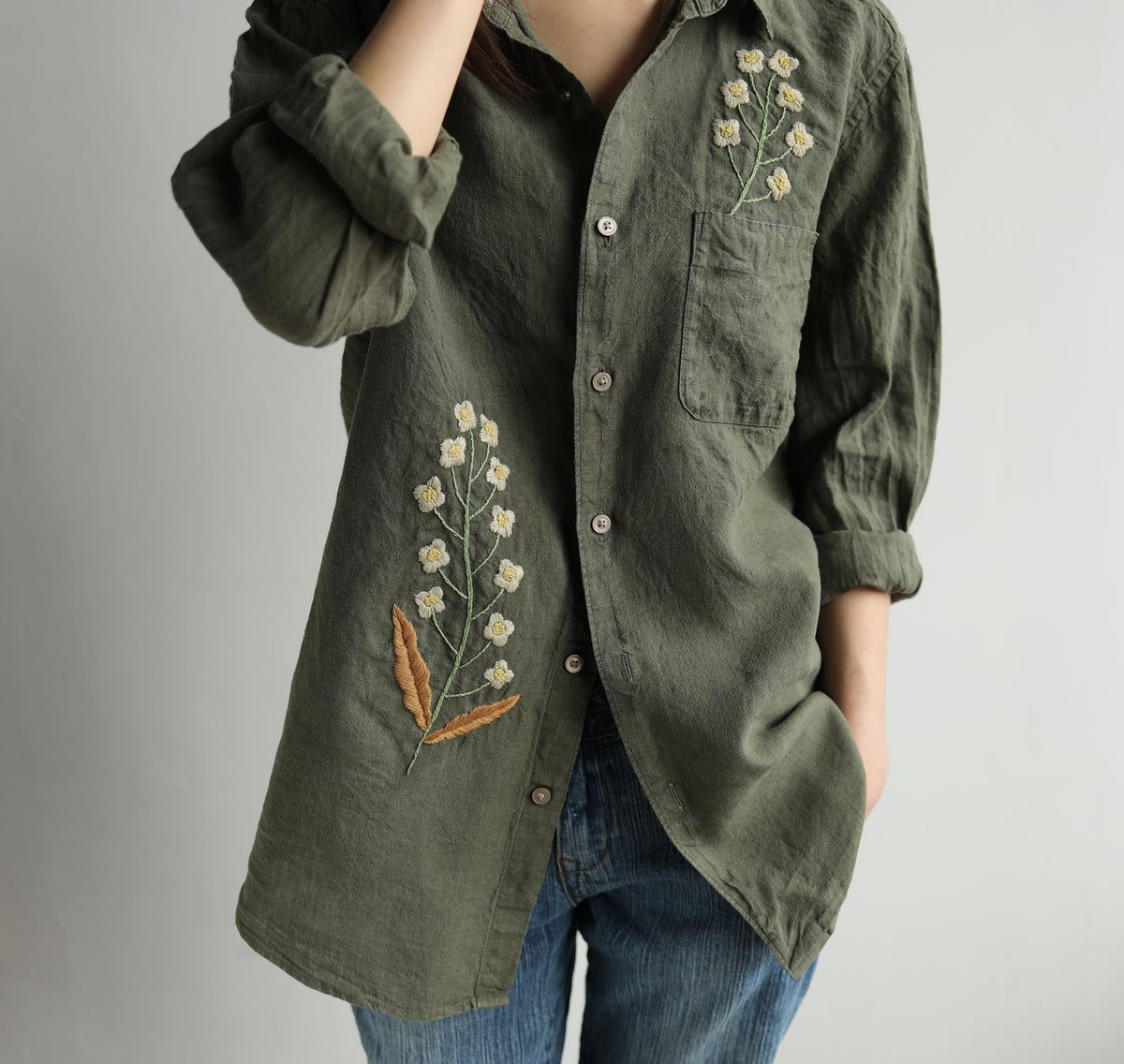 BOTANICAL EMBROIDERY - linen shirt