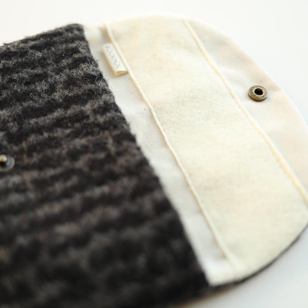 STRIPE WOOL- sewing pouch