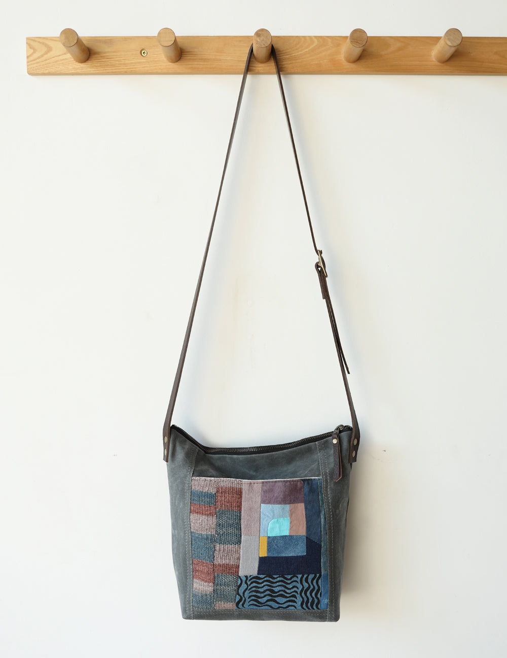 WOVEN PATCHWORK BAG