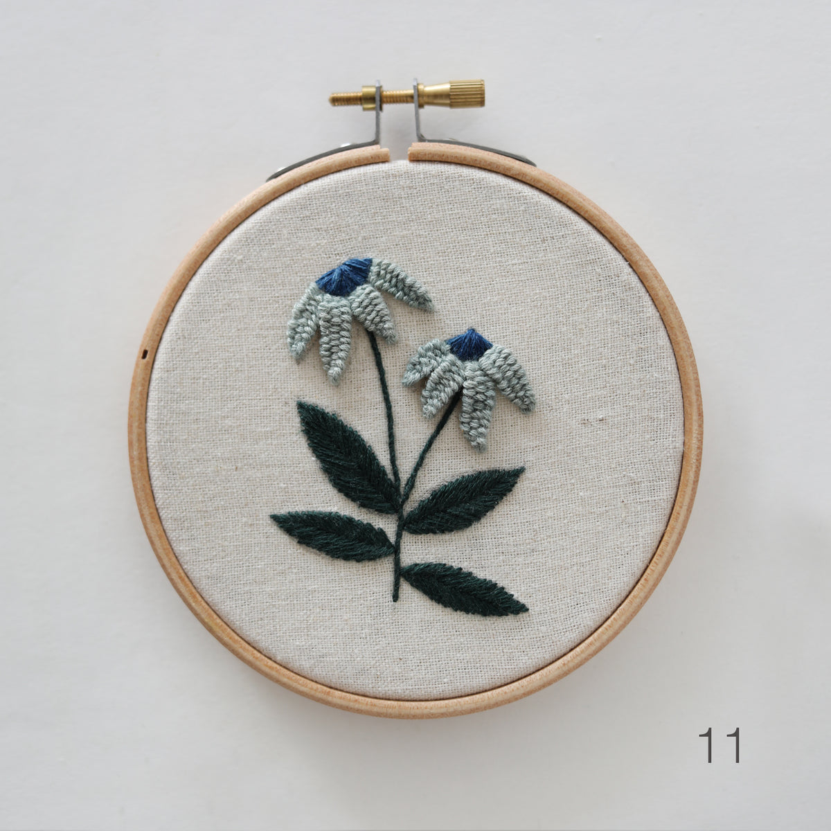 BOTANICAL EMBROIDERY - mini flora hoops