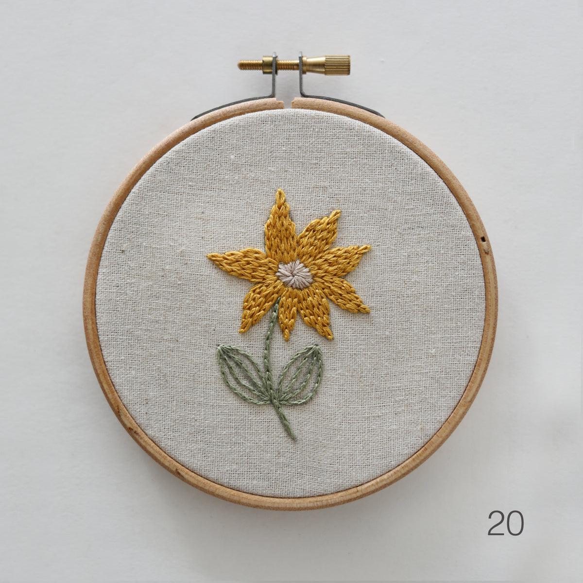 BOTANICAL EMBROIDERY - mini flora hoops