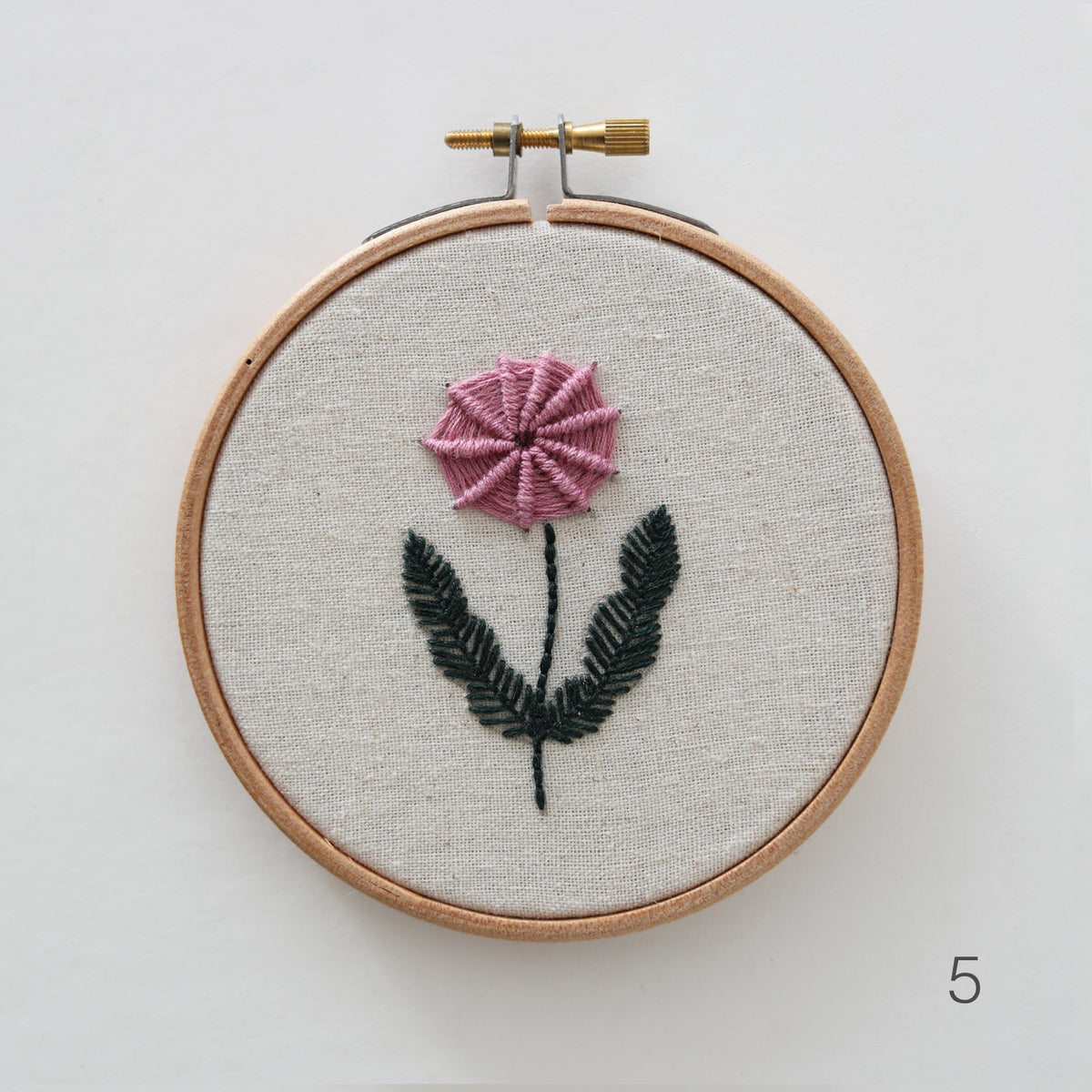 BOTANICAL EMBROIDERY - mini flora hoops