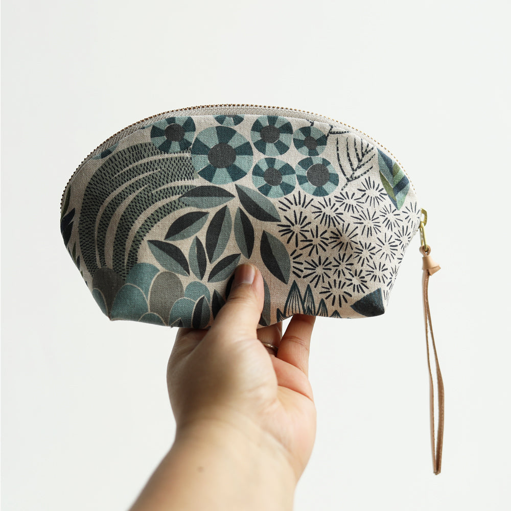 MOON POUCH garden