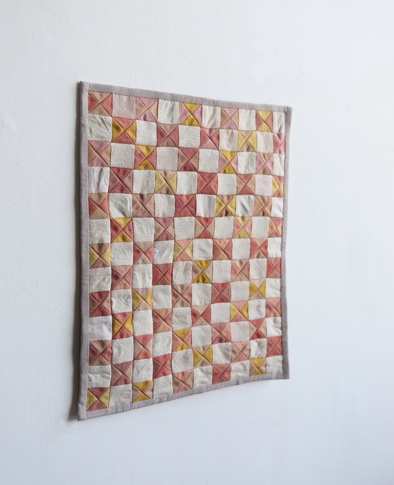 mini wall quilt hour glass